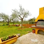 Mladenka Appartement *