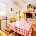 Apartment Mladenka