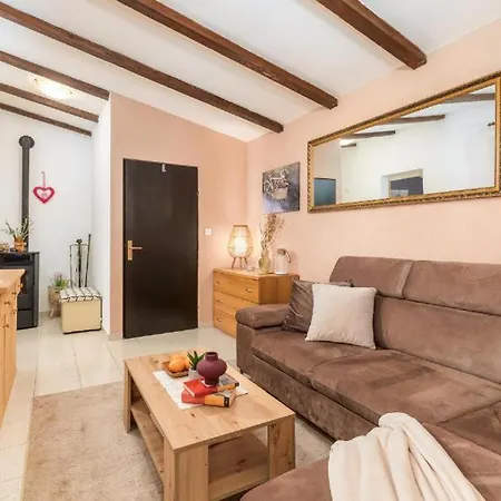 Apartamento Mladenka Pula
