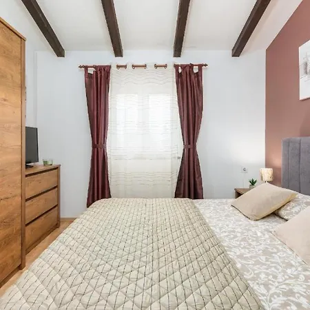 Apartamento Mladenka *