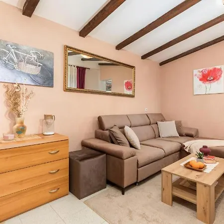 Apartamento Mladenka