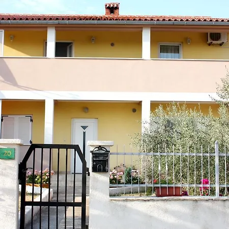 Apartman Mladenka Póla