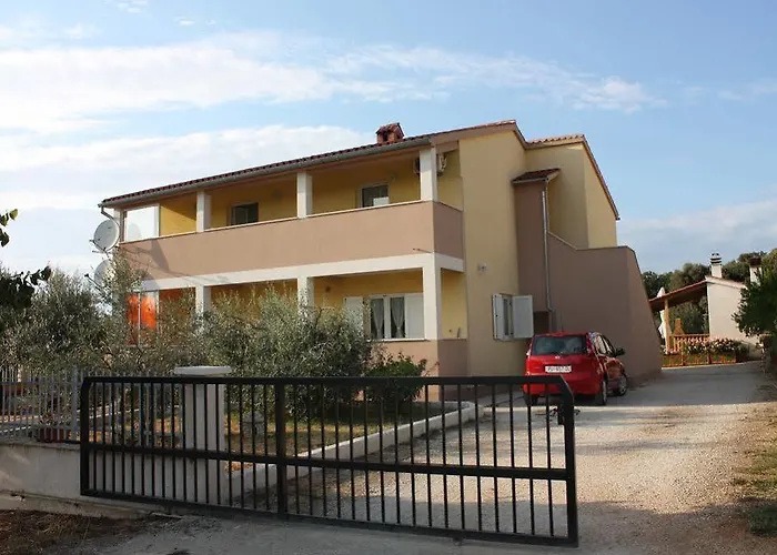 Mladenka Apartamento Pula