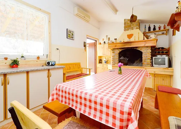 Apartment Mladenka