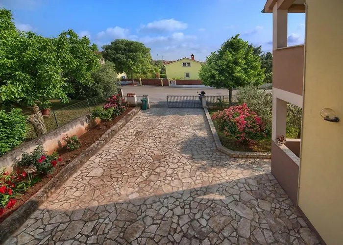 Mladenka Apartamento