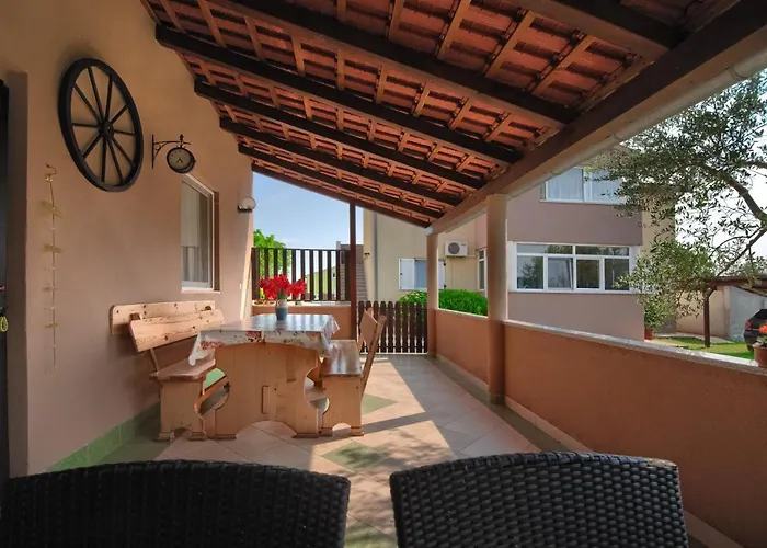 Mladenka Apartamento Pula